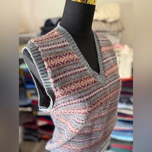 Patterned Gray and Pink Wool Sweater Vest, UK 38, Made in the UK 🇬🇧